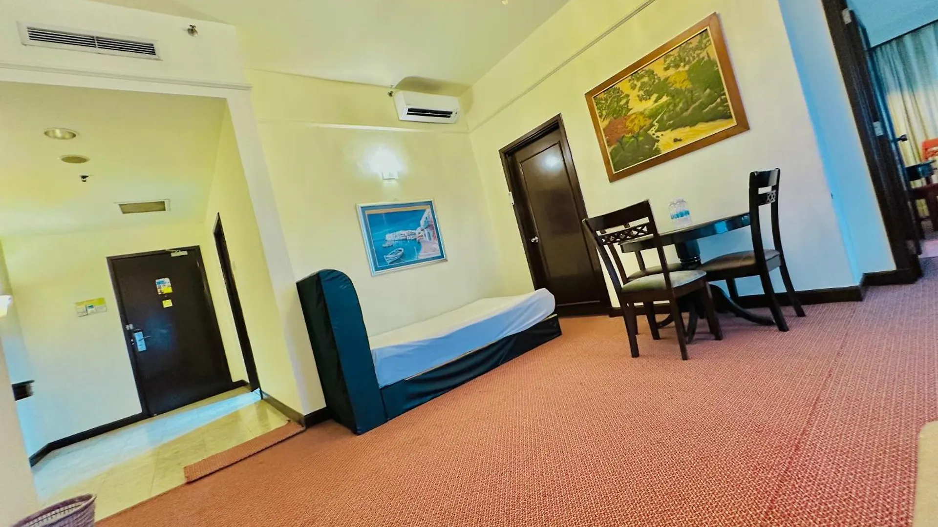 Times Square Residences Kuala Lumpur 0*,